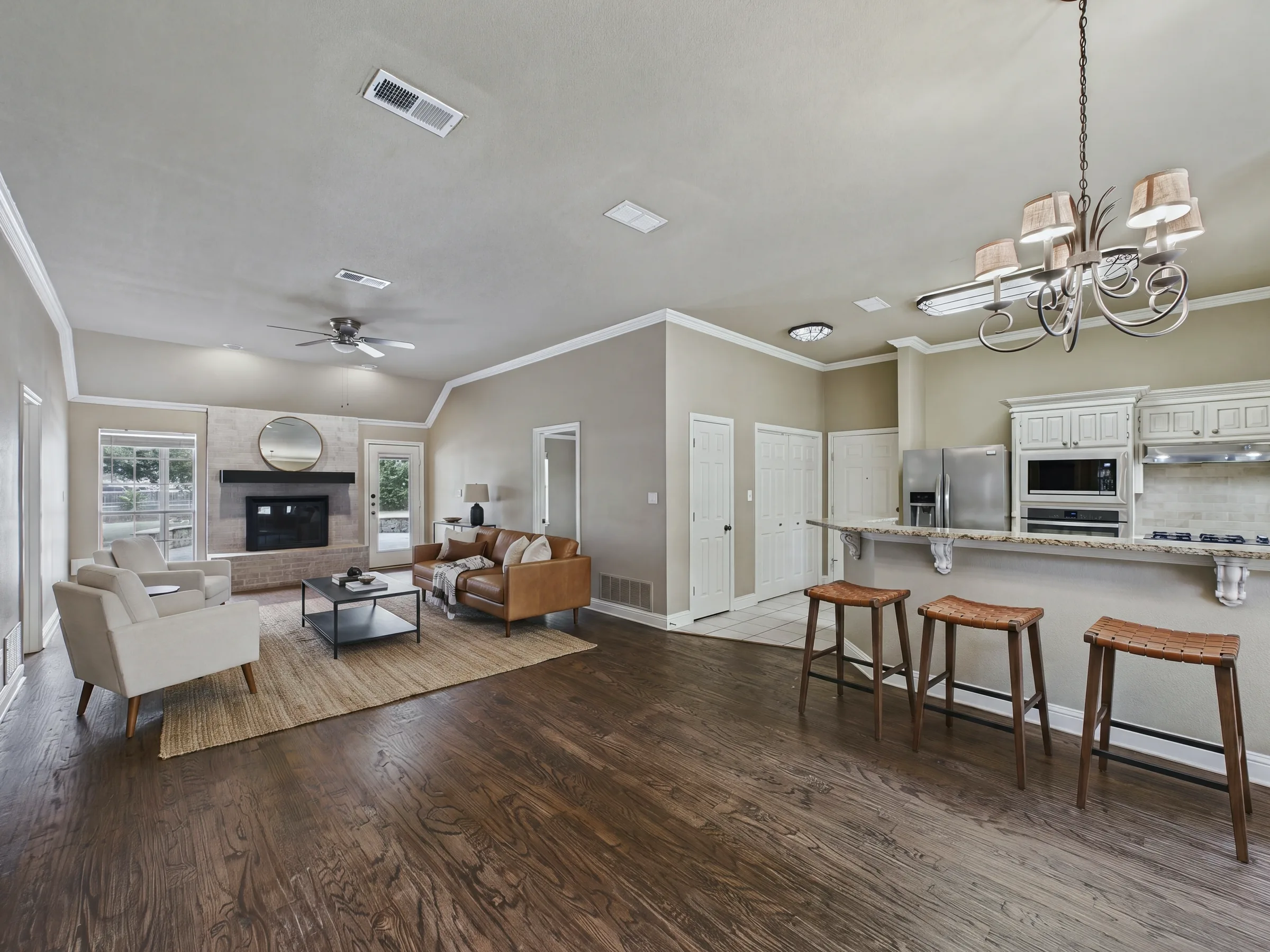 616 West Walcott Street, Pilot Point, Texas 76258